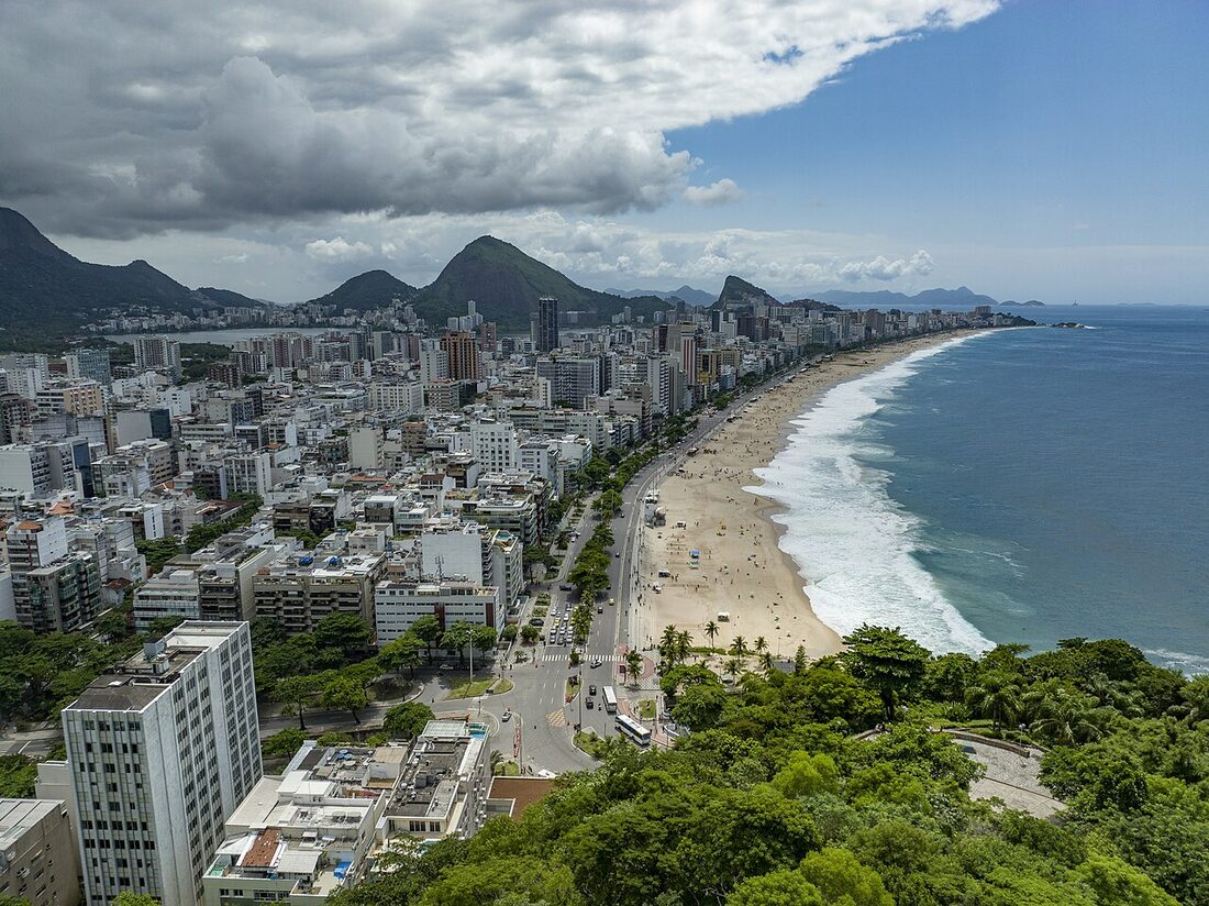 Praia do Leblon